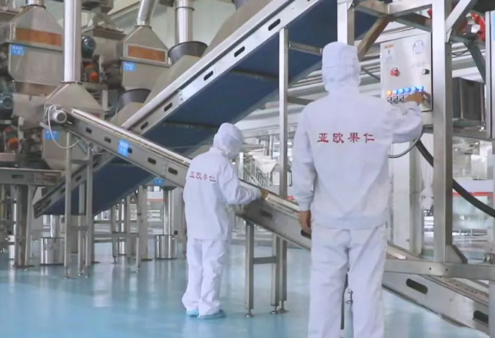 2025��ĵ�һ���������������ҹ�����ɽ�ӹ�ҵ���辶��һ���ܽ���������չ�ֳ��������������������